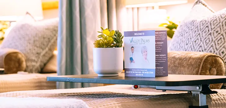 A notecard on a residents bedside at Valley Palms