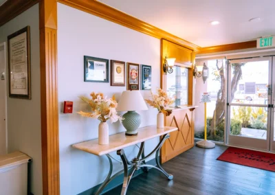 The lobby of Valley Palms