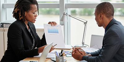 yolo-400x200-83 administrator explaining insurance