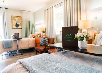 Two beds in a semi private bedroom at Mountain View